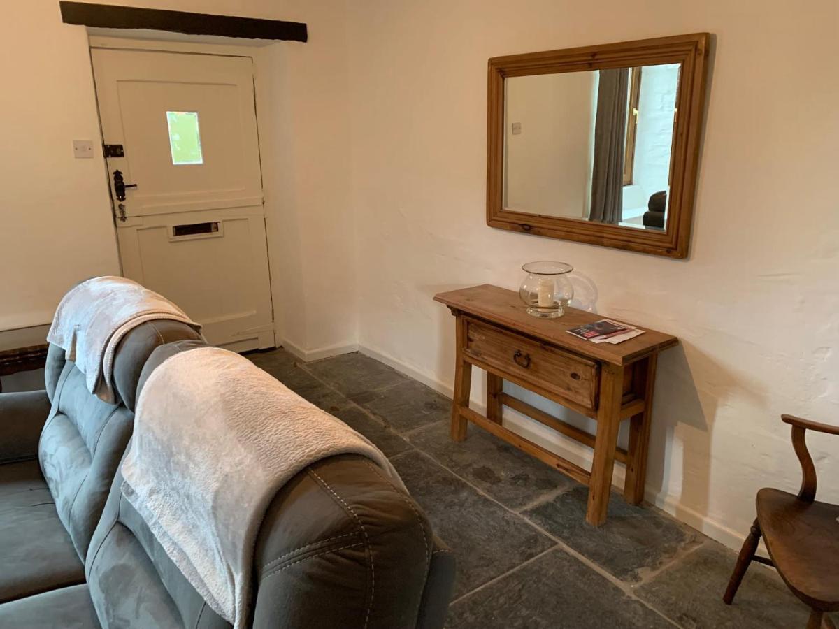 Character Dartmoor Cottage เยลเวอร์ตัน ภายนอก รูปภาพ